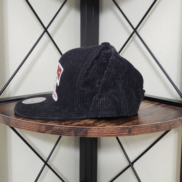 Mitchell & Ness Back to Back 91 92 NBA World Champions Corduroy Adjustable Hat - Picture 3 of 9